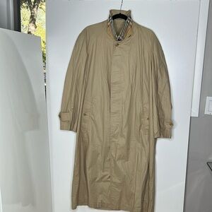 Men’s Burberry’s Sz 40R 100% Cotton Lightweight Button Up Trench Coat